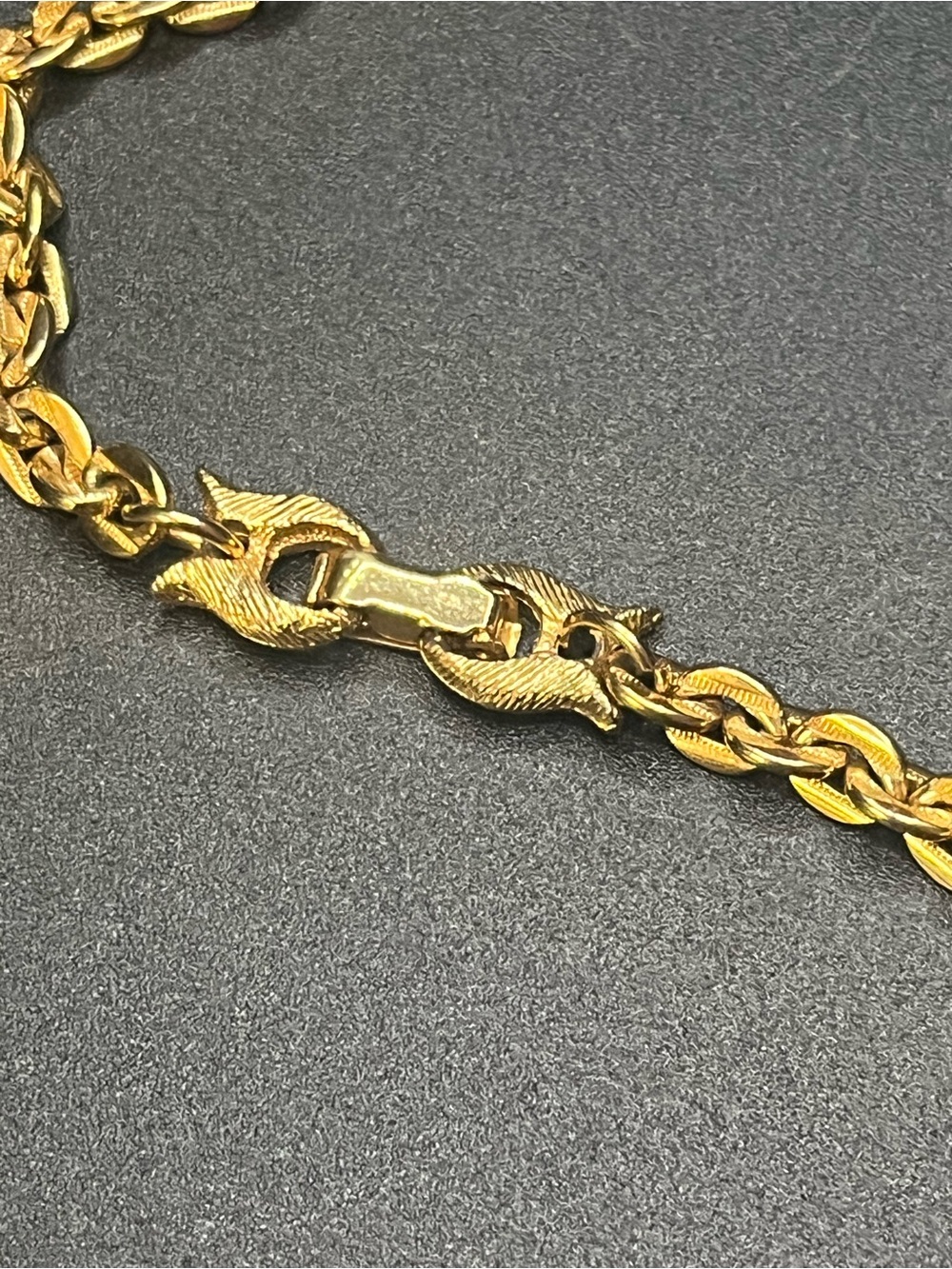 Vintage gold tone tassel pendant necklace 22 inch textured bead statement - Picture 6 of 11